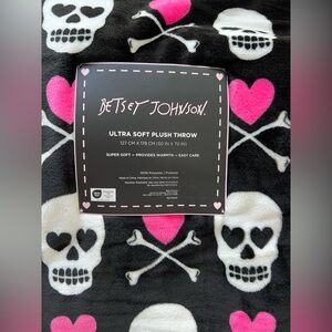 Betsey Johnson Skull Throw